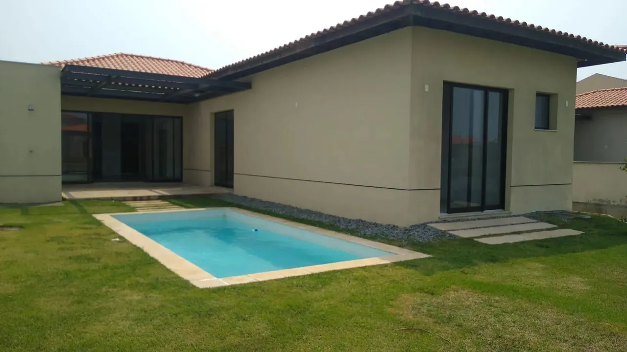 Casa no Aretê Búzios 4 Suítes + dependência Frente ao Canal -vaga Seca e Molhada para lan