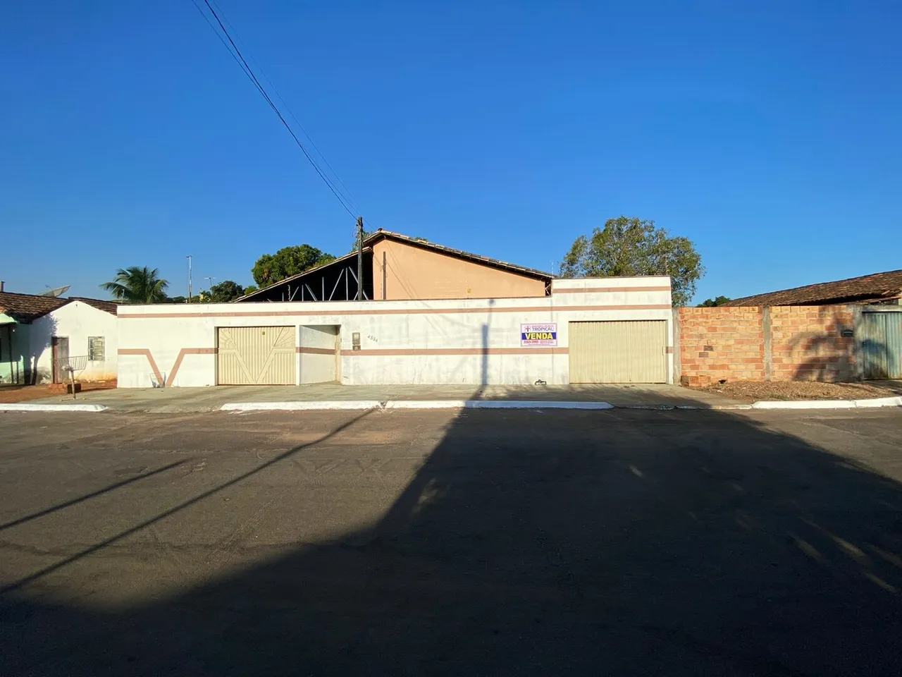 CASA DE 03 SUITES COM DOCUMENTAÇÃO PARA FINANCIAR !!!!