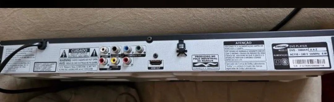 Aparelho Dvd também com entrada HDMI  e TODOS os cds Dvds que estão na foto  - Foto 3