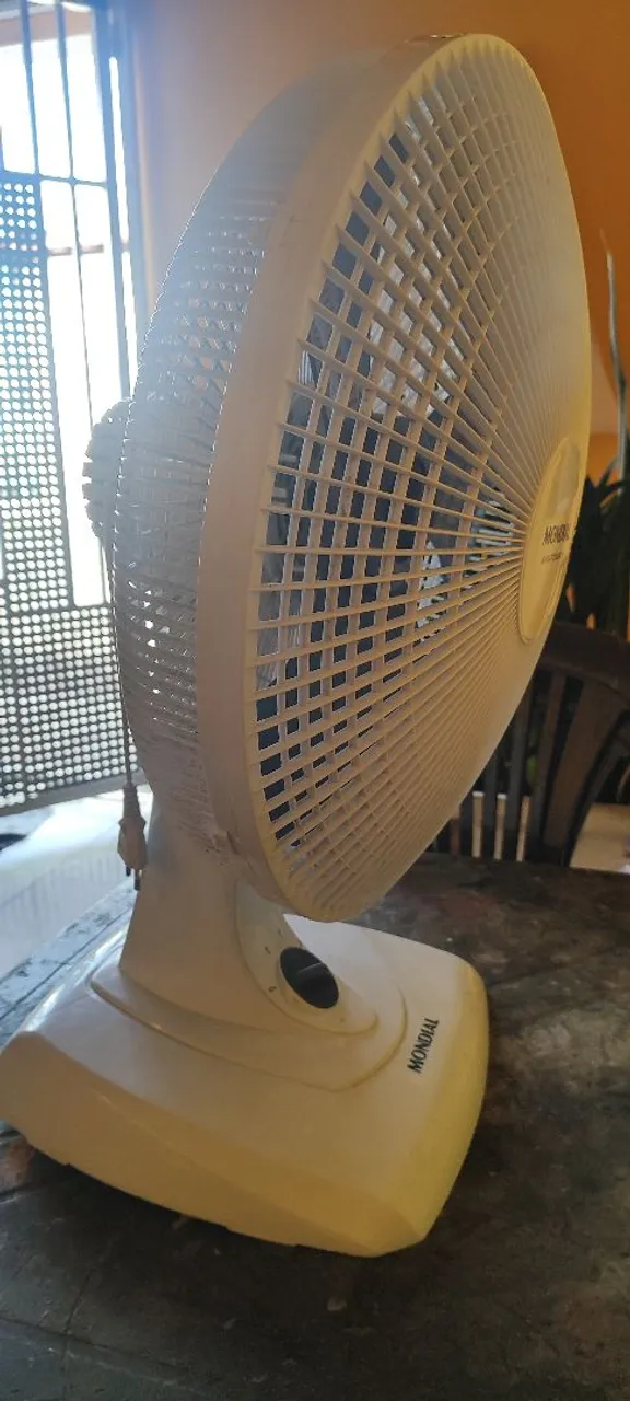 Ventilador de mesa Mondial