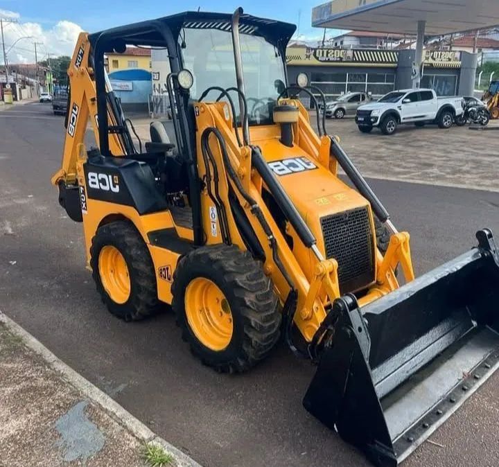 Mini Retroescavadeira jcb 1cx ano 2014 - Foto 4