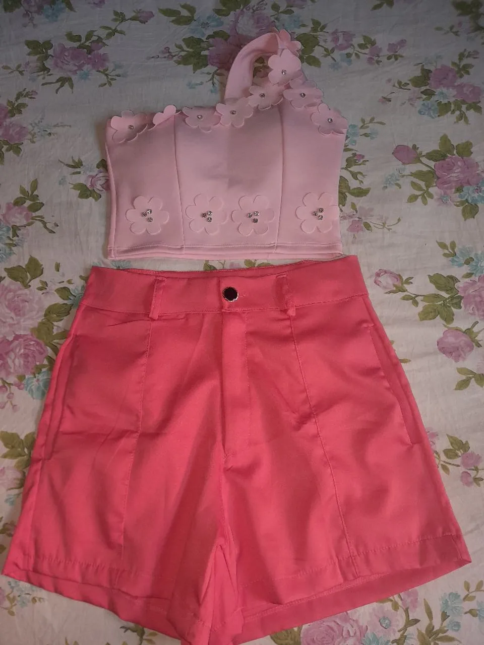 Conjunto cropped 50 cada um