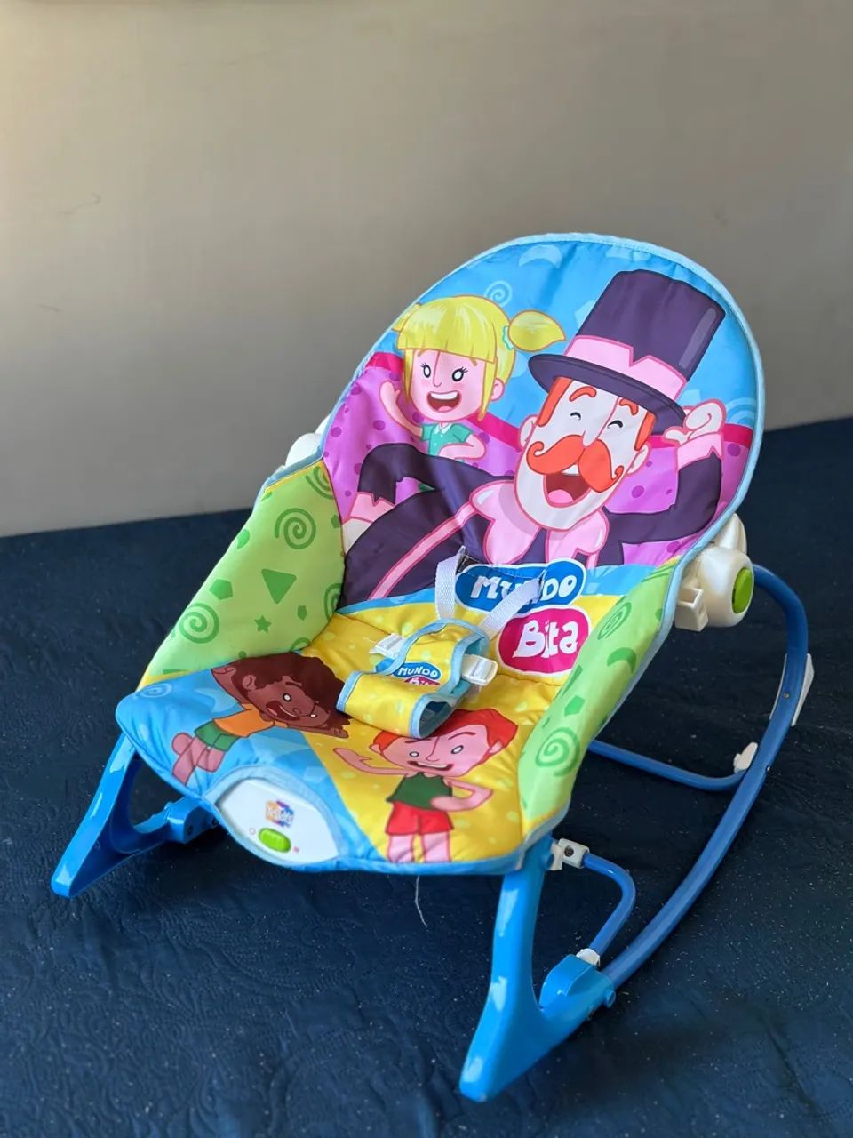 Cadeirinha de Balanço Mundo Bita - Excelente Estado
