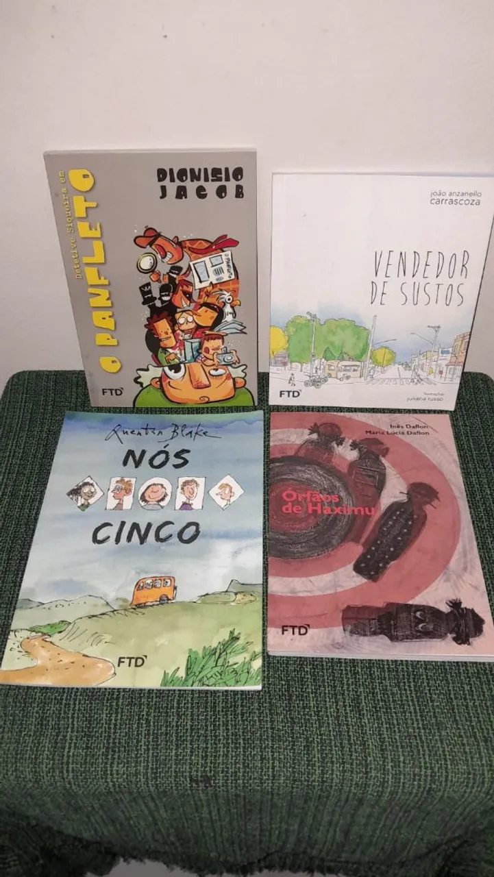 Lote de 4 livros