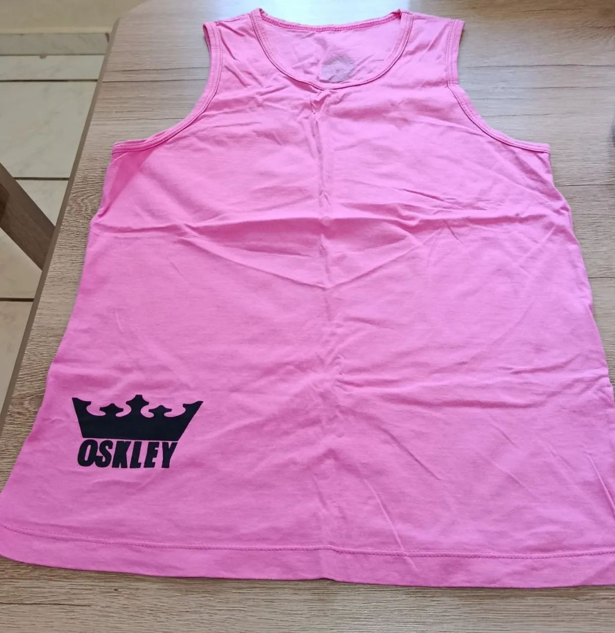 Regata Oskley Rosa conservada Tamanho P