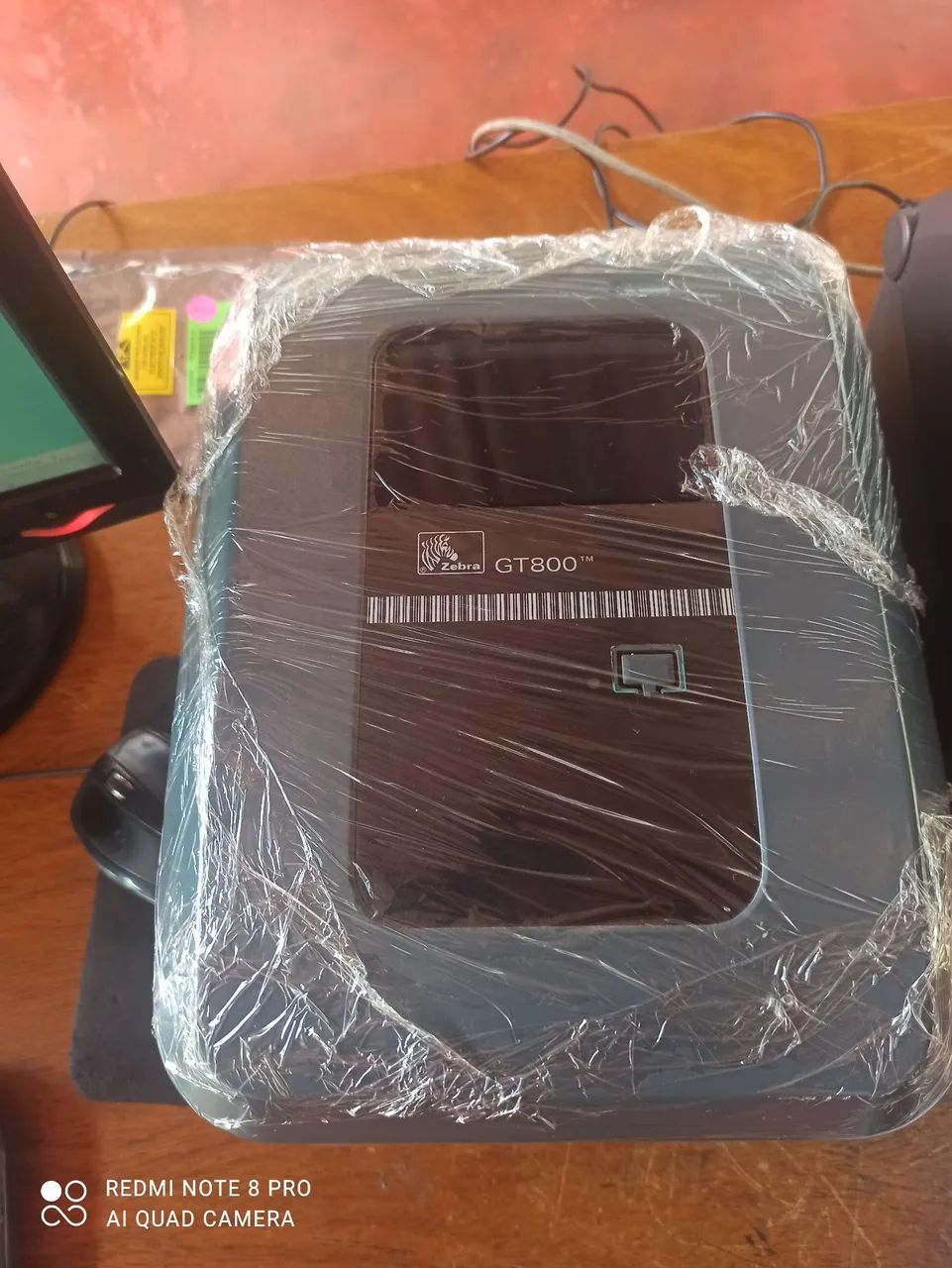 Impressora Zebra GT800, com fonte