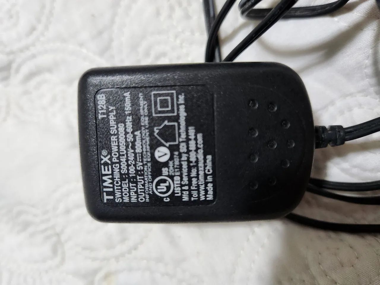 Rádio relógio Timex duplo despertador com rádio e carregador USB Bivolt - Foto 3