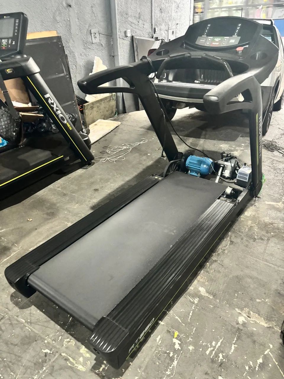 Esteira RT 250 BLACK G2  Motor WEG 3 HP, atingindo 18 km/h Baixo custo, - Foto 5