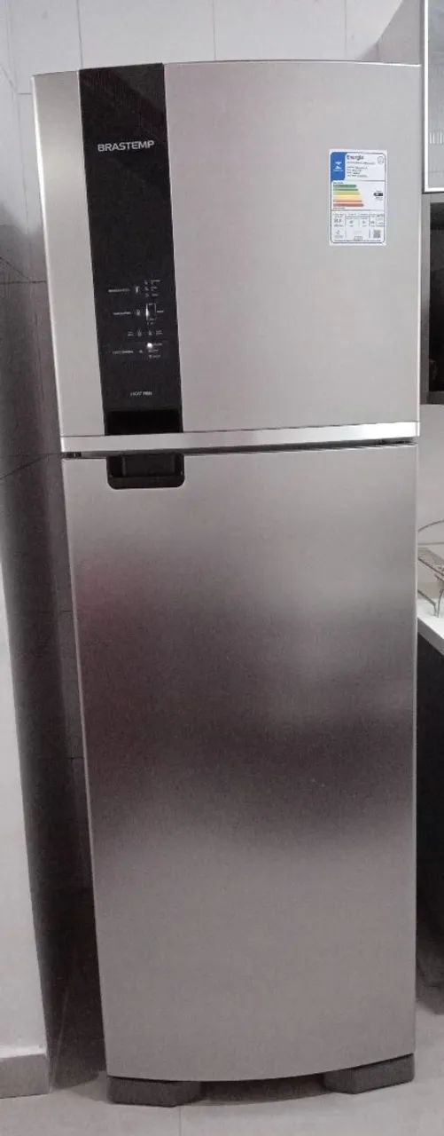 Oferta Geladeira vendo urgente Brastemp frost free 400 litros cor inox