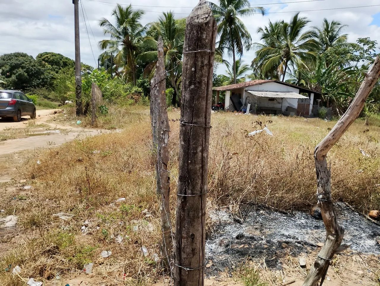 Terreno com uma pequena casa - Foto 6