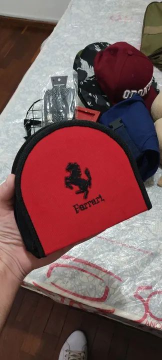Porta CD Leia o Anúncio e DVD Vermelho Bom Estado