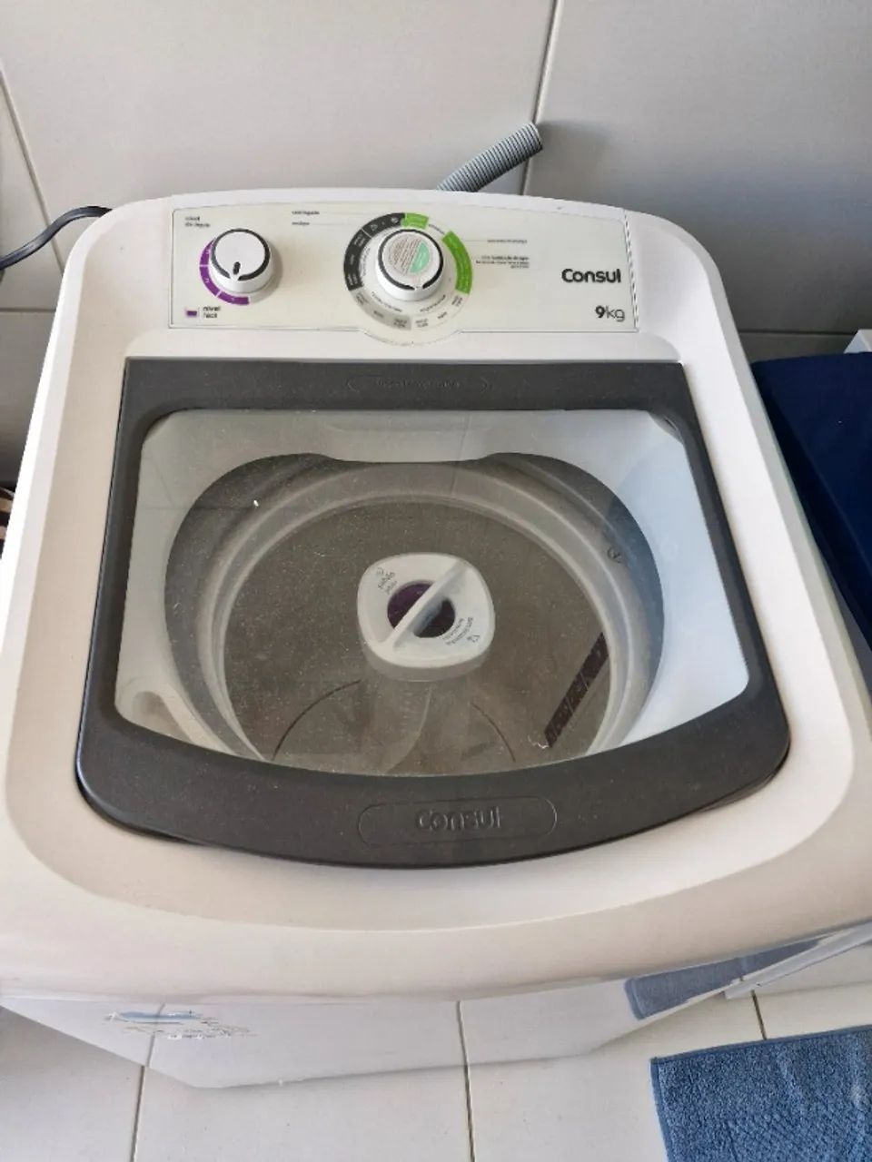 Máquina de Lavar Consul 9 kg Branca com Dosagem Econômica e Ciclo Edredom - 220V