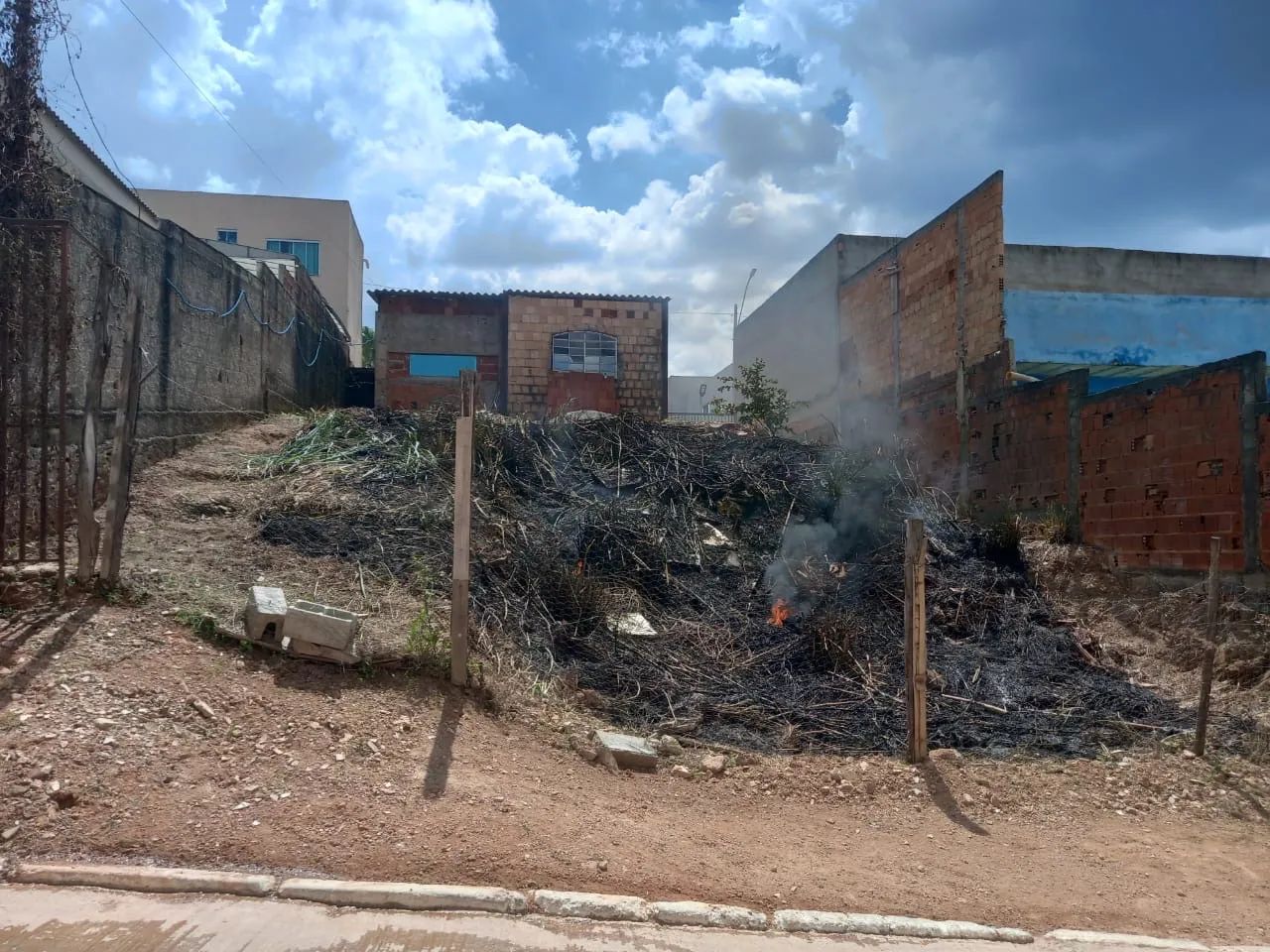 Lote em Arniqueiras condomínio fechado