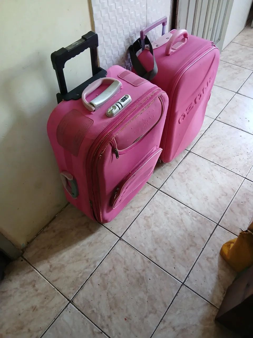 2 malas rosas. De 23 kilos - Foto 2