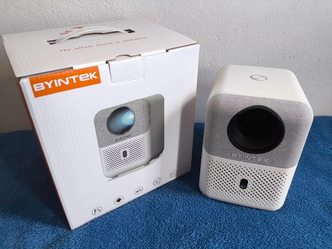 Projetor Portátil BYINTEK LOVE U4<br>