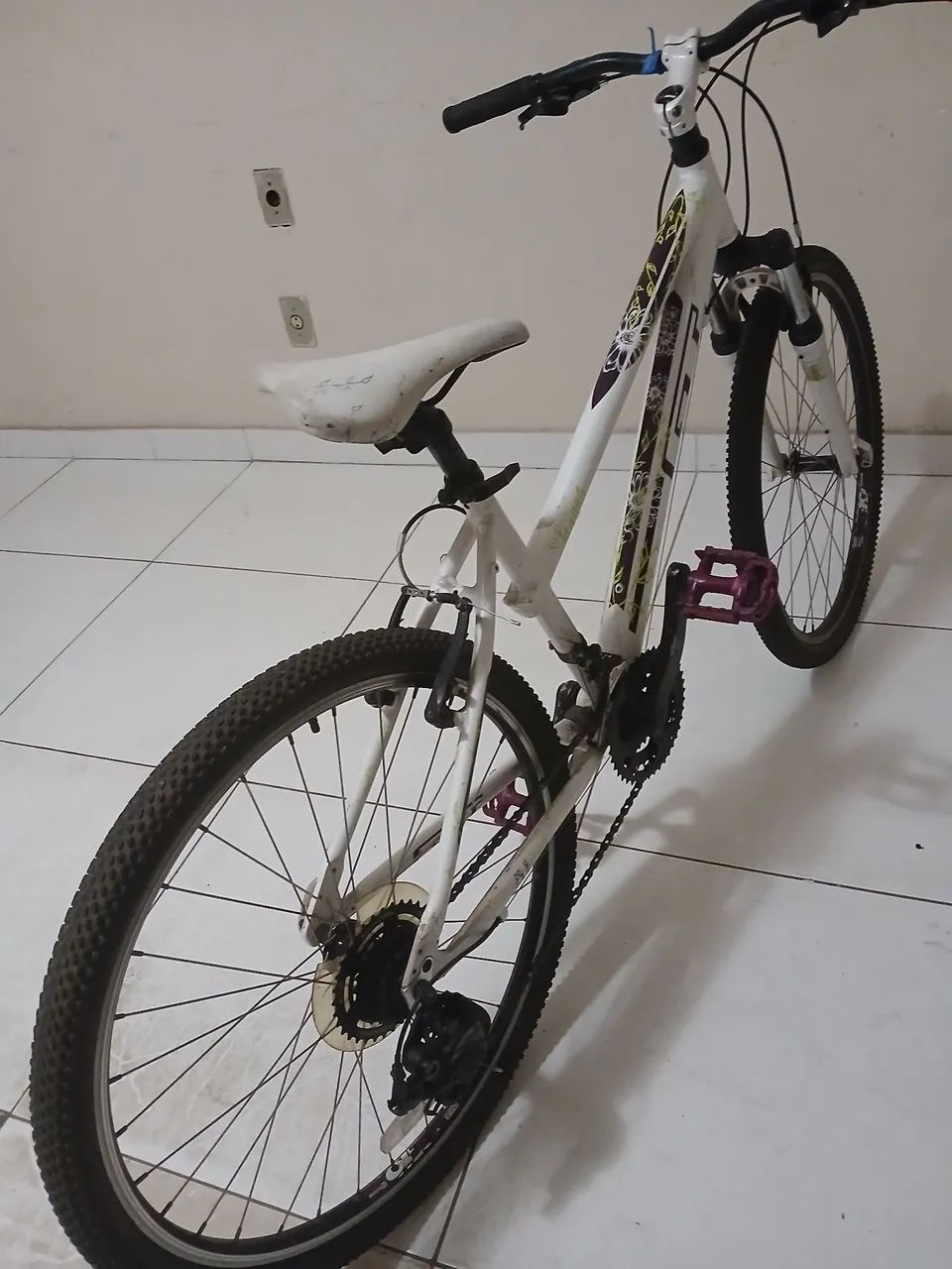 Bicicleta com  marcas aro 16 GT - Foto 3