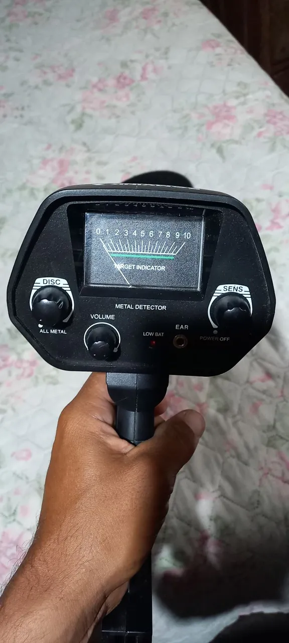 Detector de Metais Profissional - Oportunidade Única!