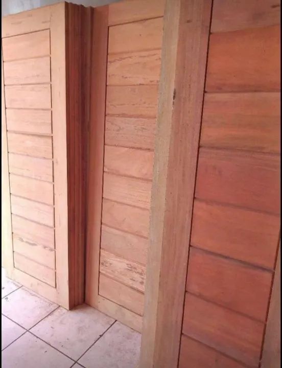 Portas de Madeira Maciça angelim 