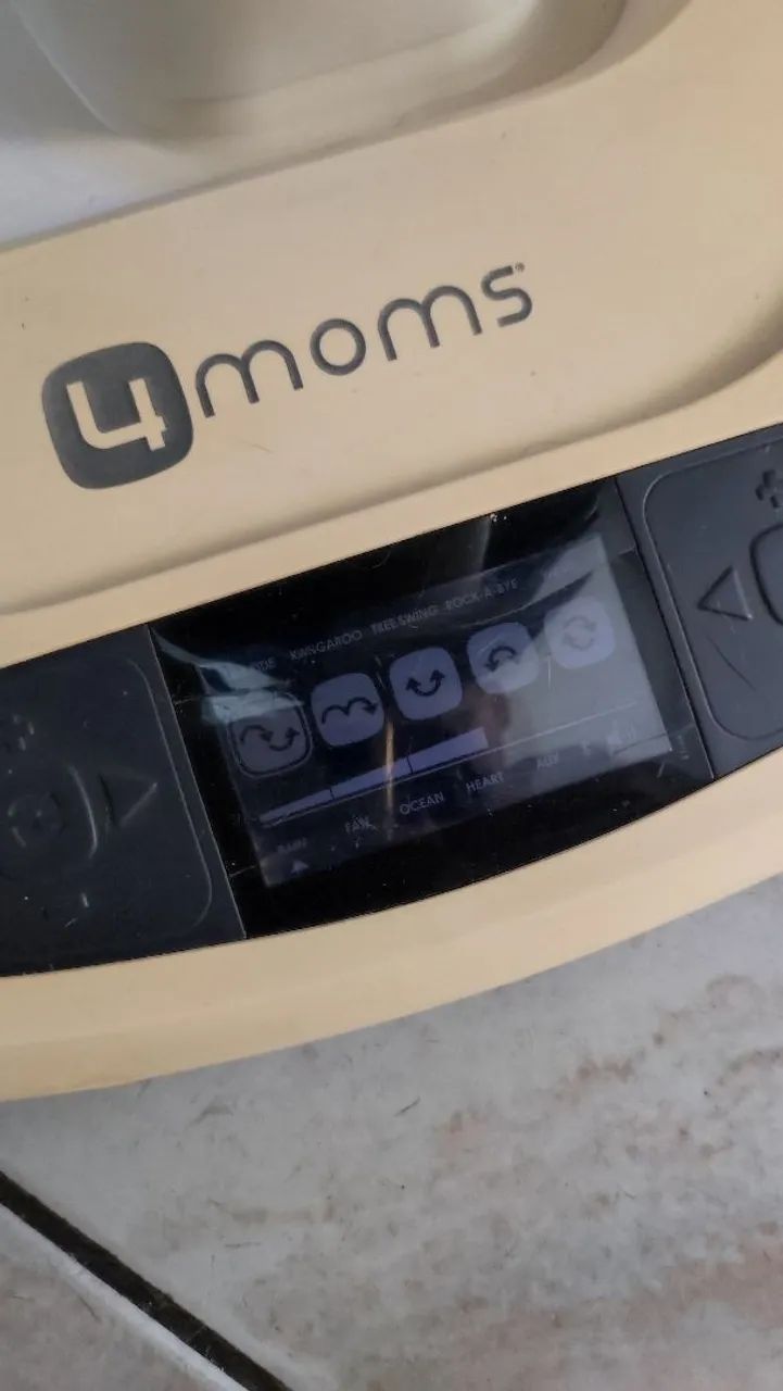 Cadeira de balanço Mamaroo 4moms  - Foto 4