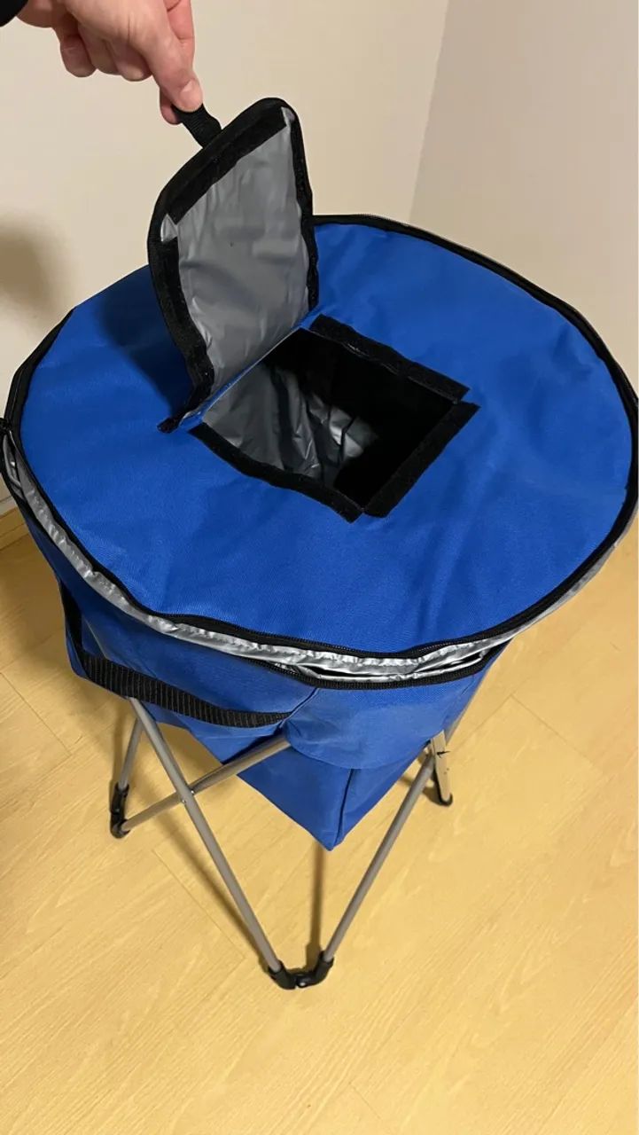 Bolsa térmica dobrável com suporte (Cooler) 62 Litros