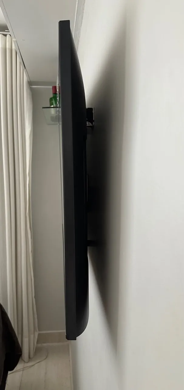 Smart TV LED 4K - Tela Curva