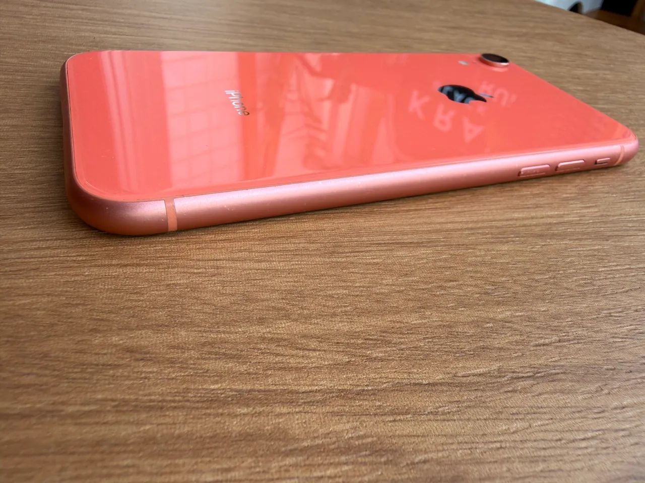 iPhone XR 128GB Laranja Coral c/ CX ótimo estado - Celulares e