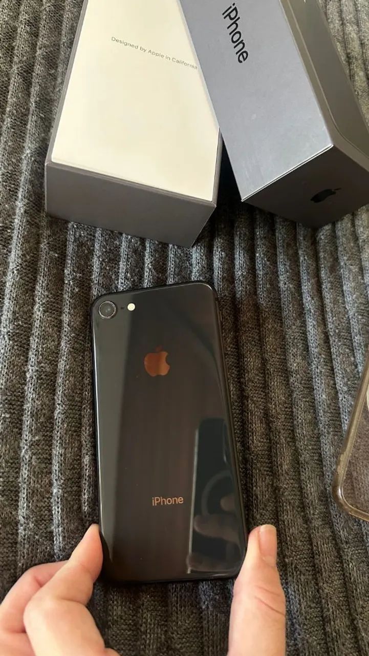 iPhone 8 