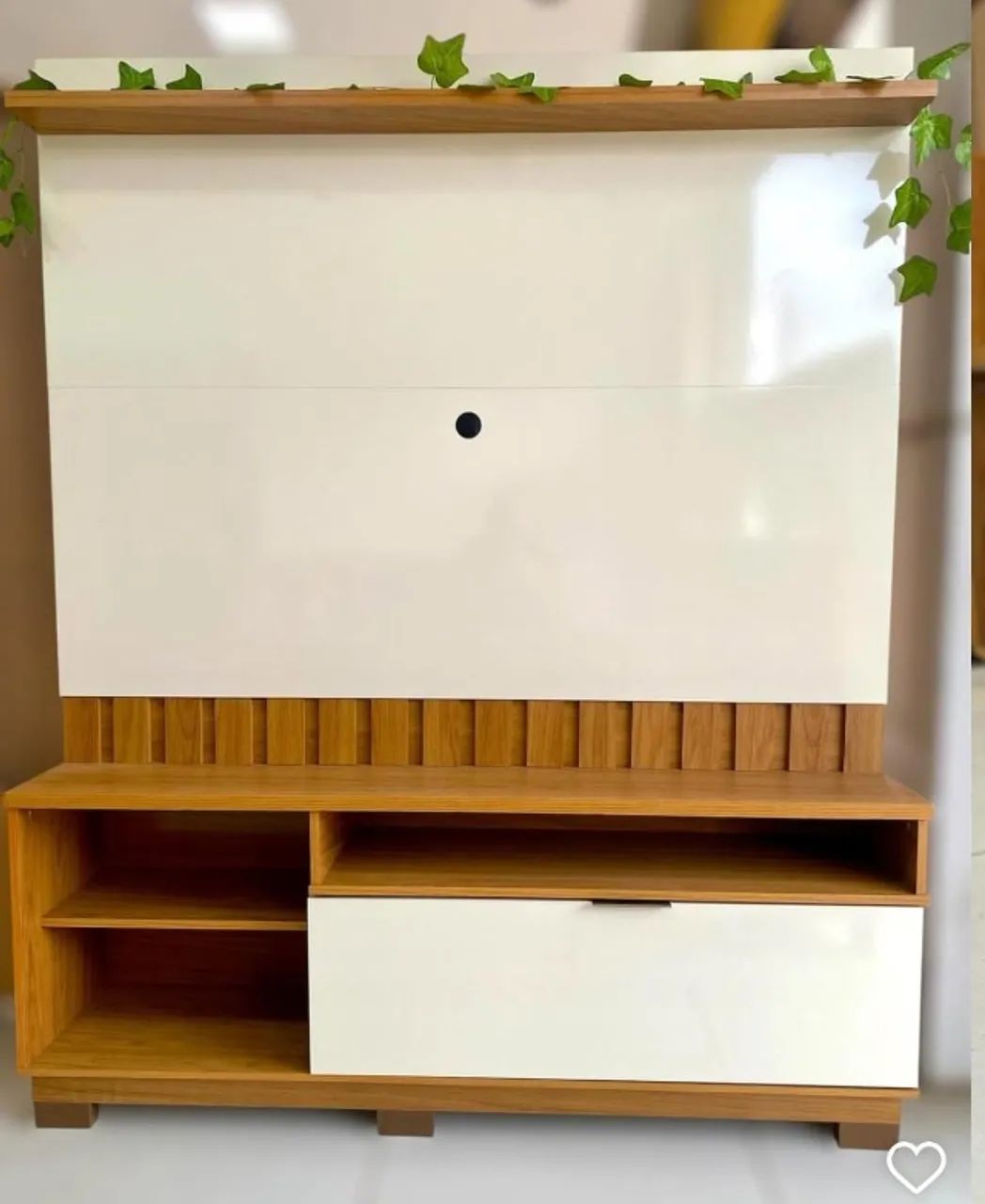 Rack with Home Panel