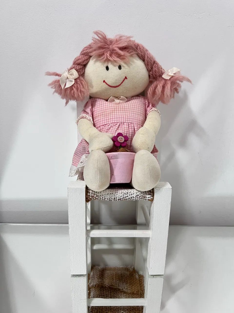 Boneca de pano para decoração 