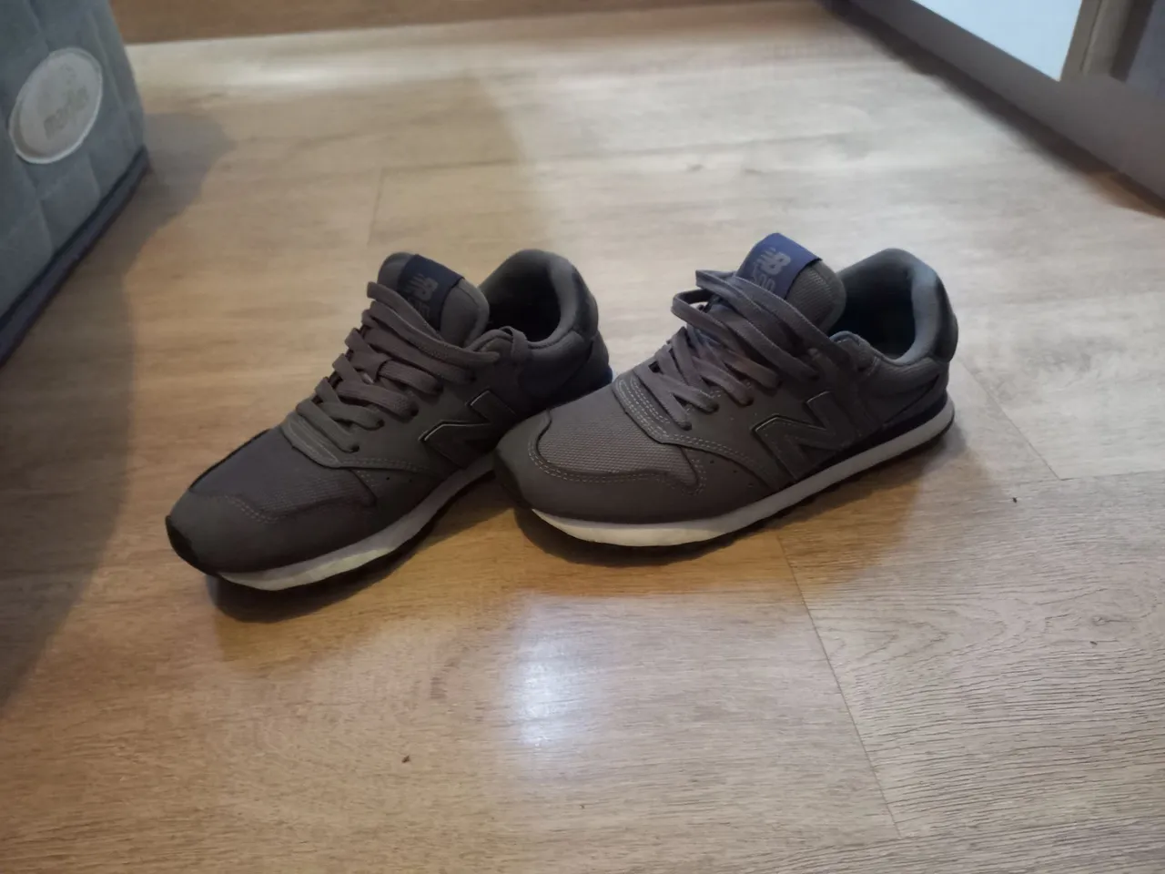 Tênis New Balance Cinza - Conforto e Estilo