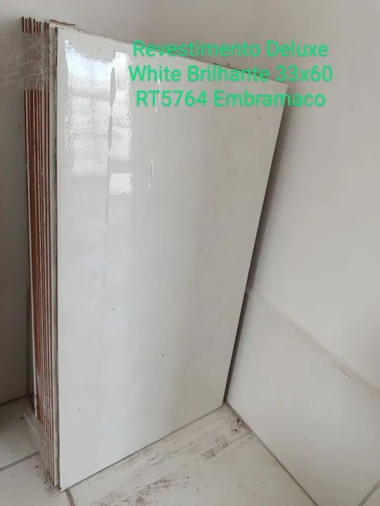 Revestimento Cerâmico Deluxe White Brilhante 33x60 RT5764 Embramaco