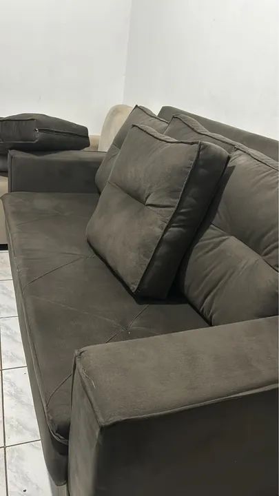 Sofá 3 Lugares em Suede Marrom