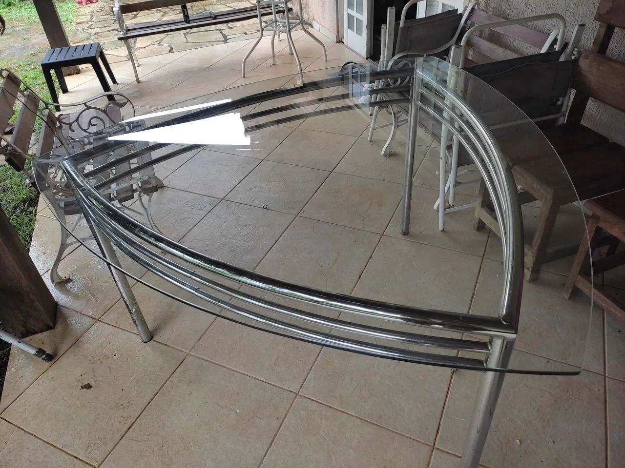 Mesa 6 lugares triangular com as 6 cadeiras  - Foto 5