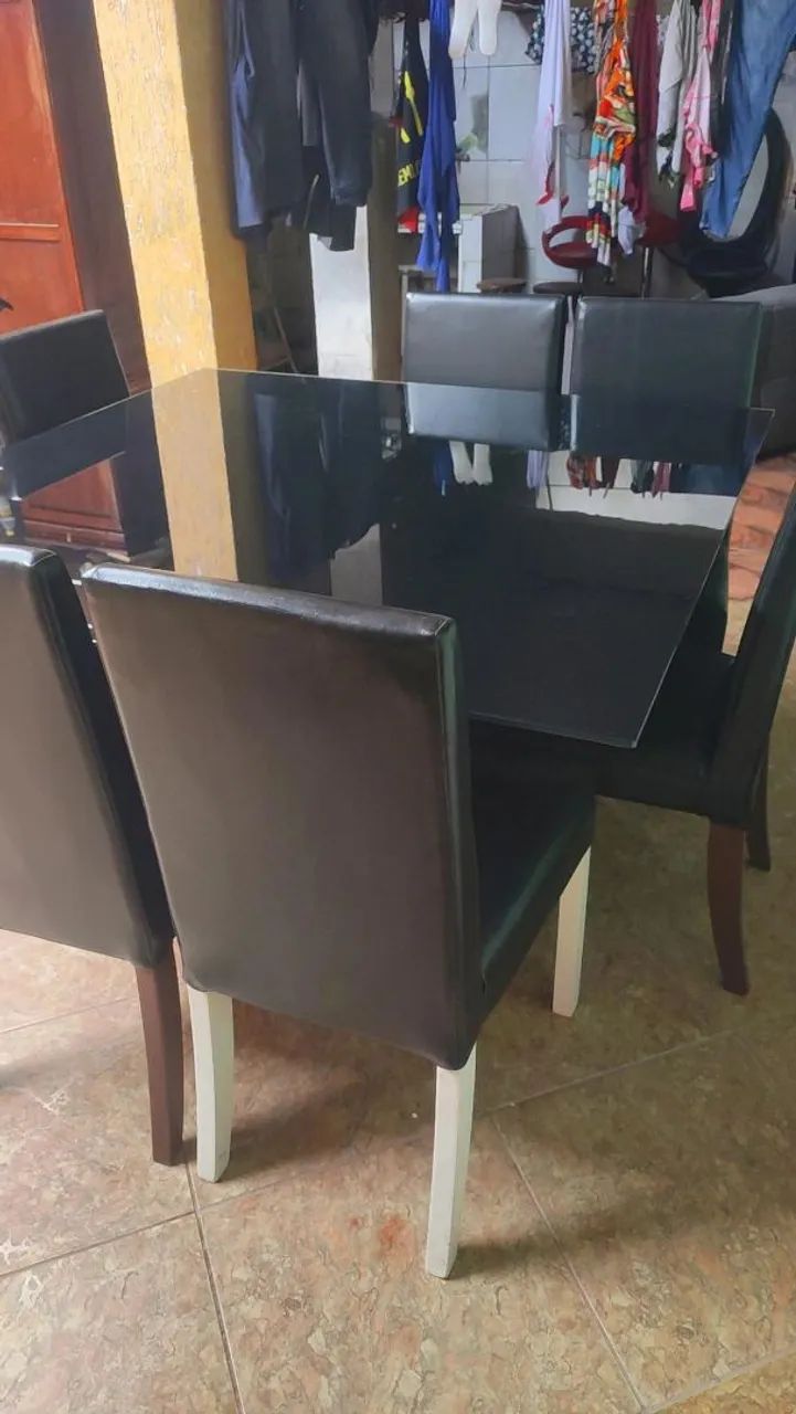Mesa de Jantar Madesa em Vidro Preto com 8 Cadeiras - Foto 3
