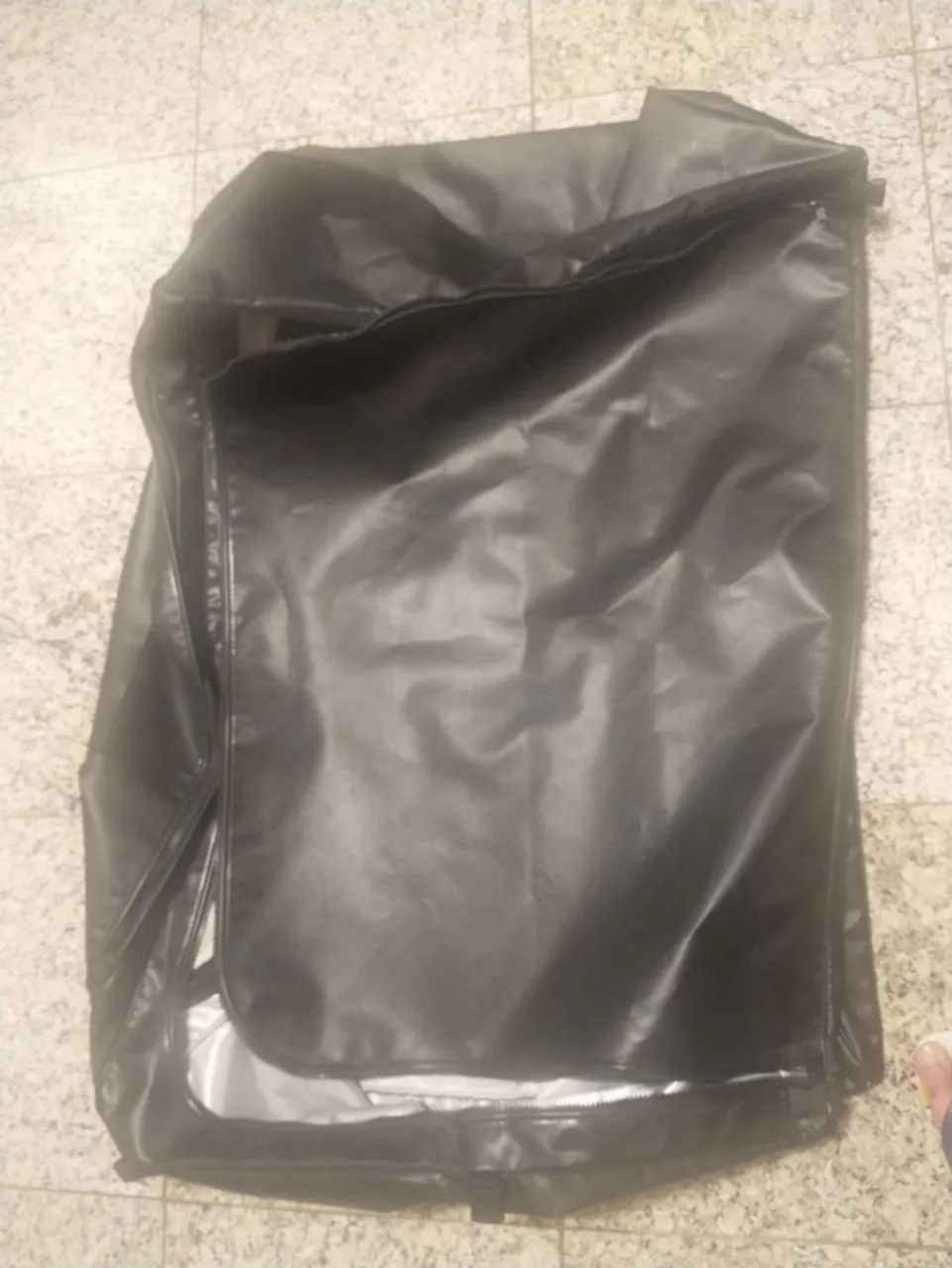 Capa de Caçamba Original Fiat Toro - Foto 3