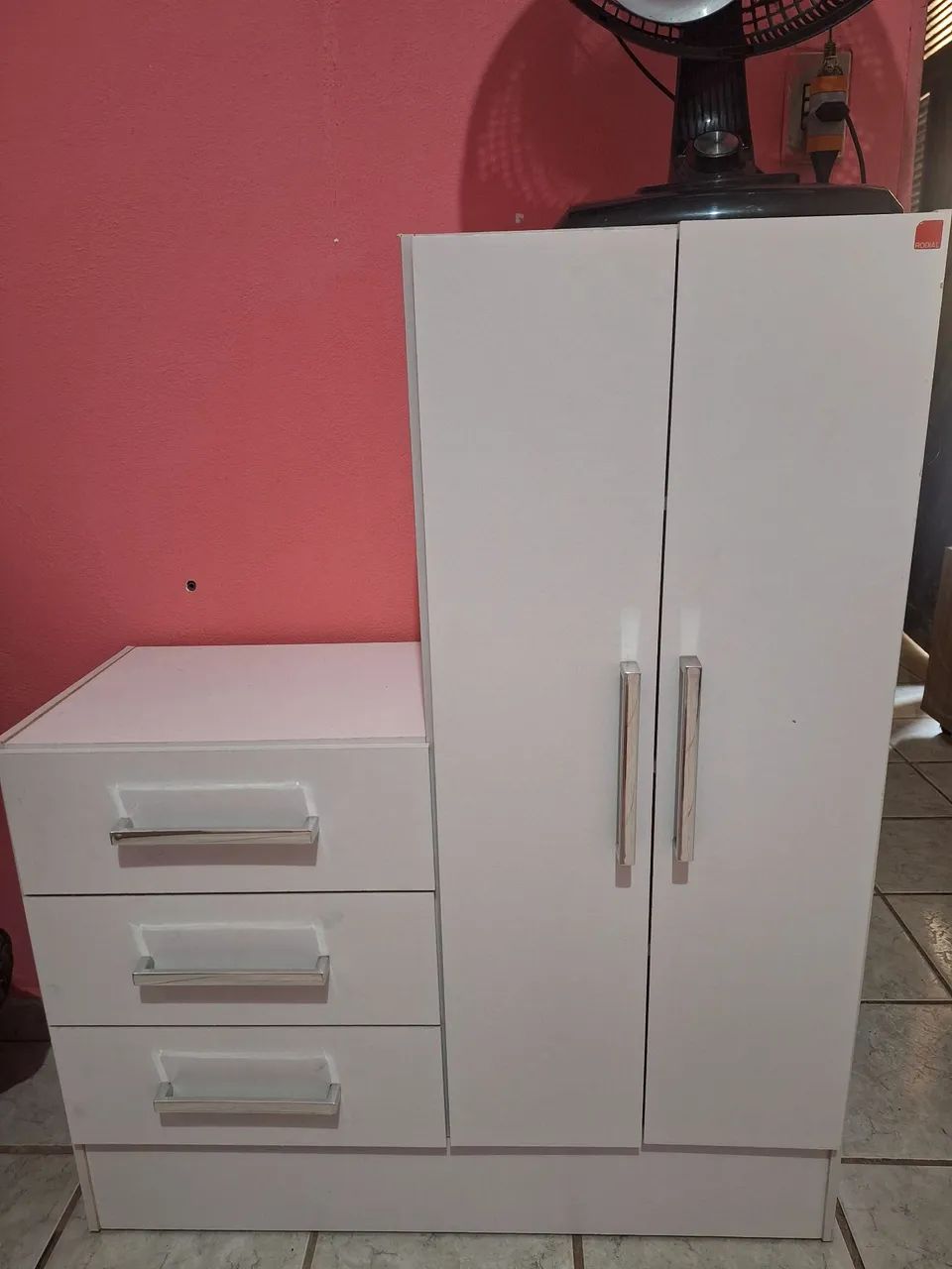 Guarda-Roupa Branco com Cômoda Acoplada64962153262211120