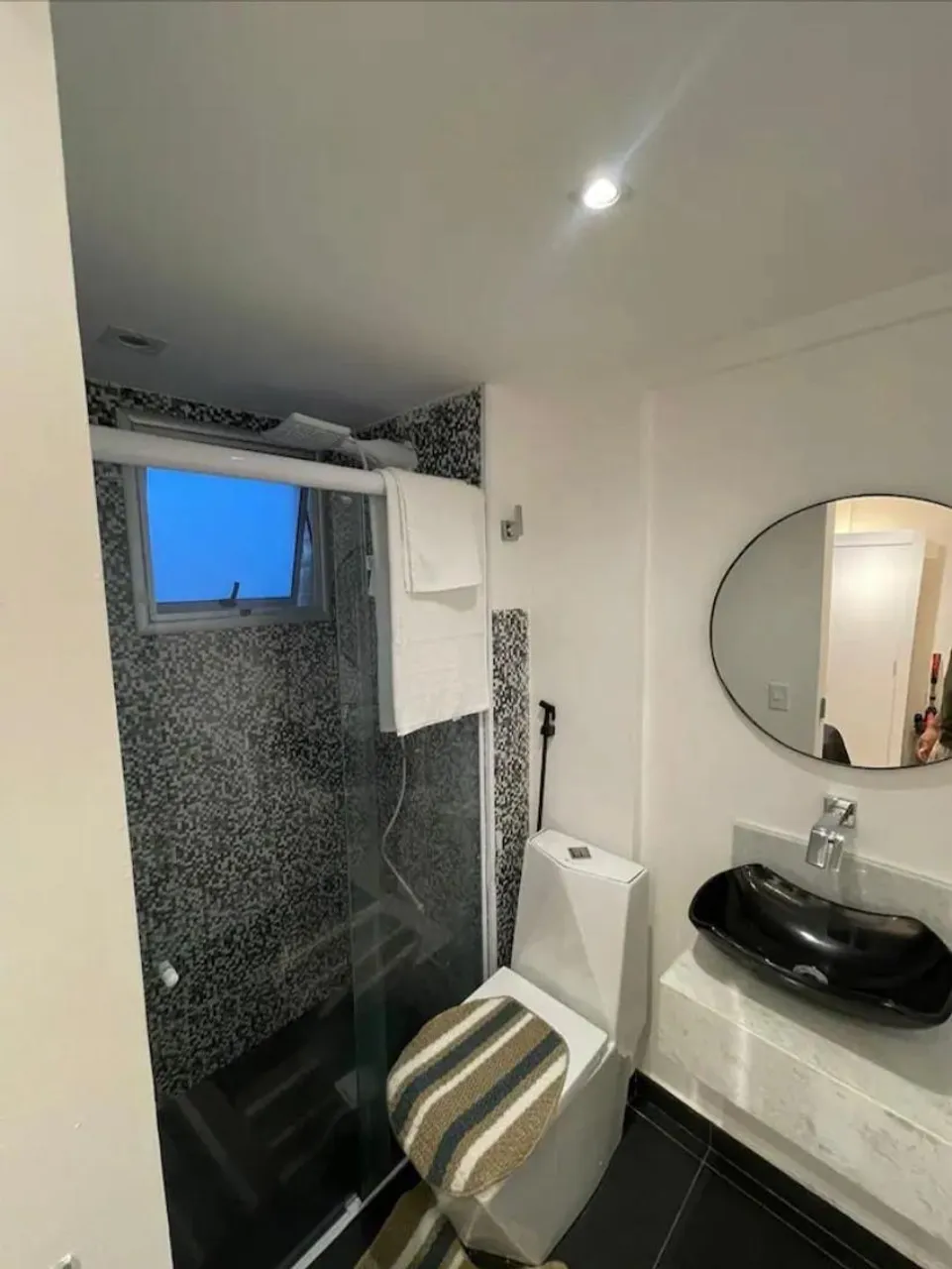 ALUGO APARTAMENTO 100% MOBILIADO NO COND. BRISAS LIFE.