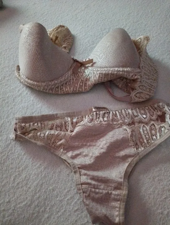 Conjunto de Lingerie Renda Bege