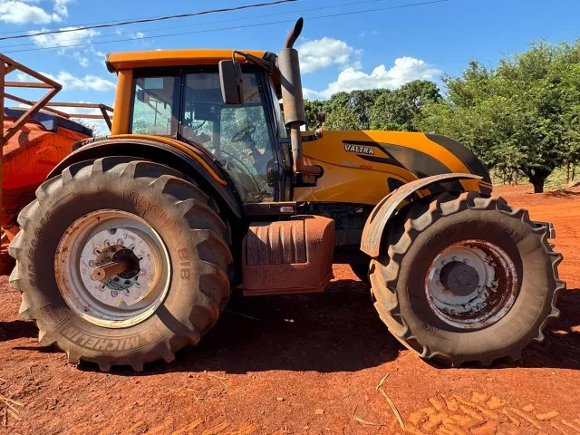 Valtra BH224 Hightech
