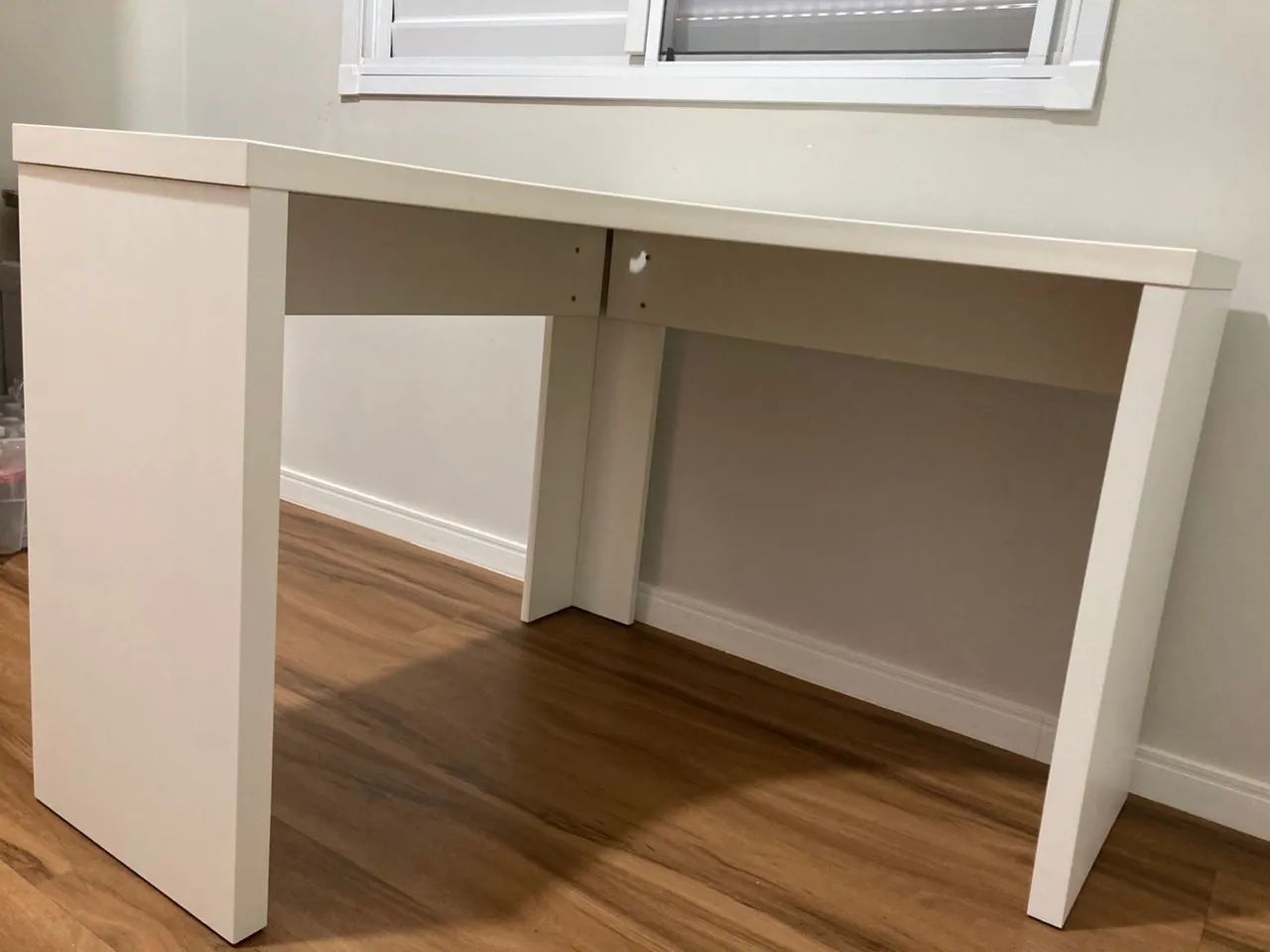 Mesa de escritório de canto branca - Foto 3