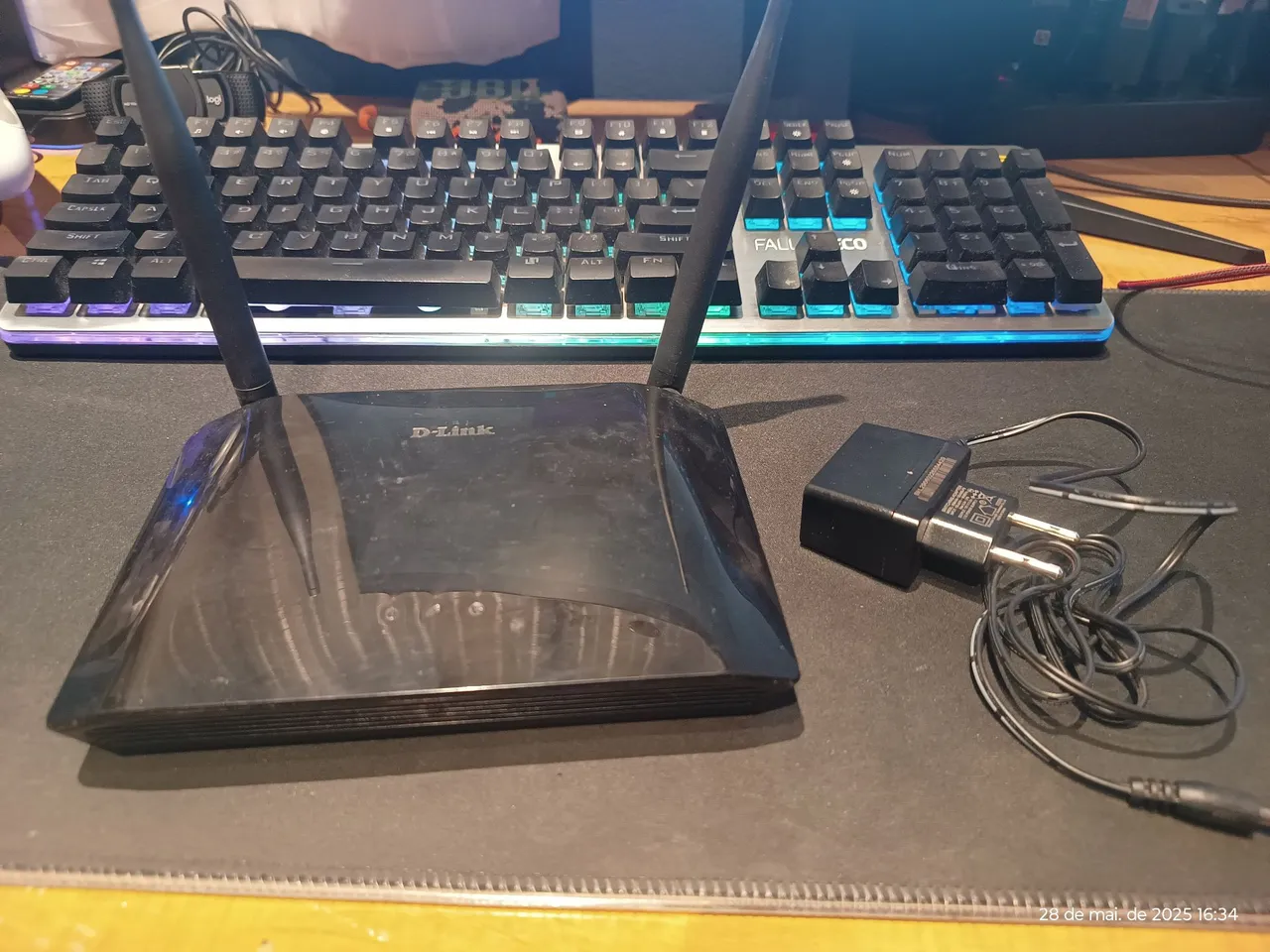 Roteador D-Link Dir 615 com antenas