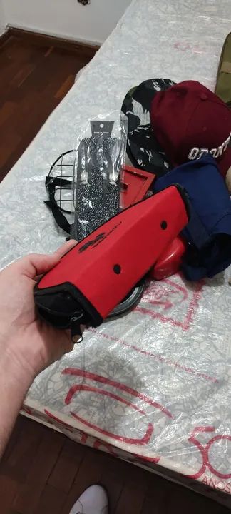 Porta CD Leia o Anúncio e DVD Vermelho Bom Estado - Foto 2