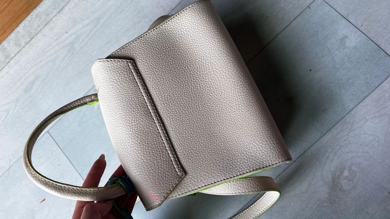 Bolsa Arezzo com corrente  - Foto 4