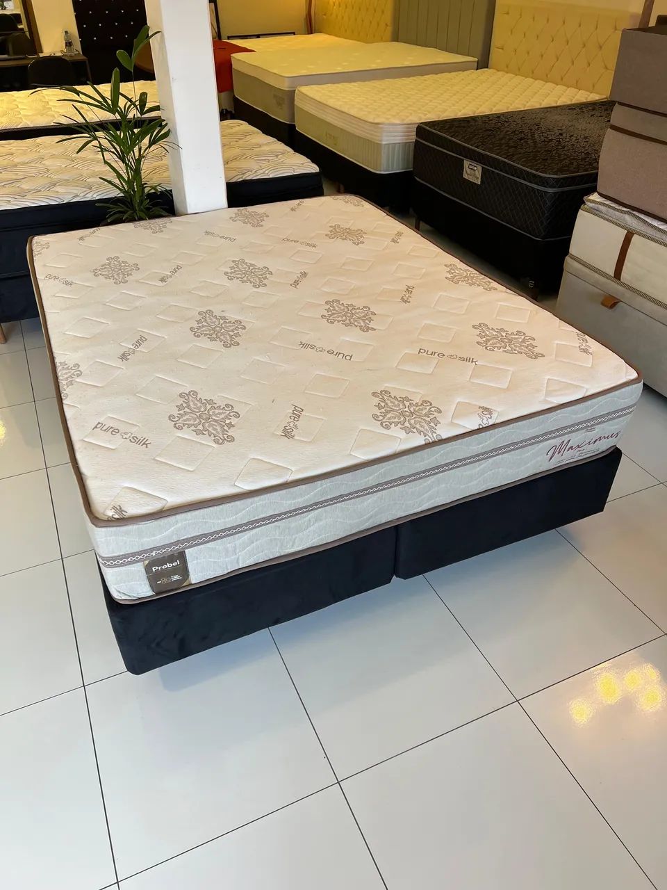 Cama Box Queen Size - Base Box + Colchão PROBEL Seminovo - ENTREGAMOS  - Foto 2