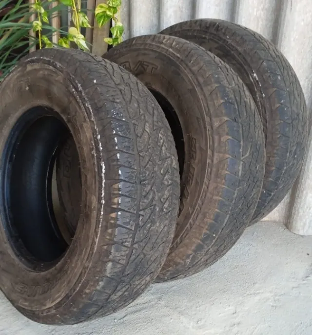 PNEUS BRIDGESTONE 16 FRONTIE 