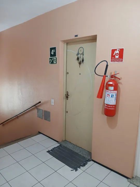 Apto. c/ exelente localização, 84m², 03 qts (02 suítes), varanda, sala, cozinha, wc social - Foto 5