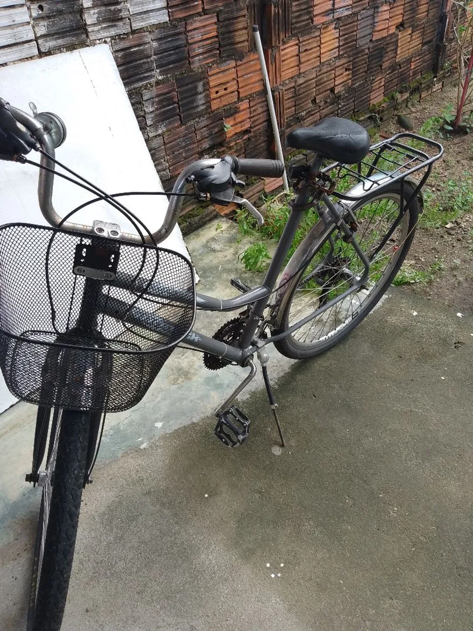 Bicicleta com cestinha