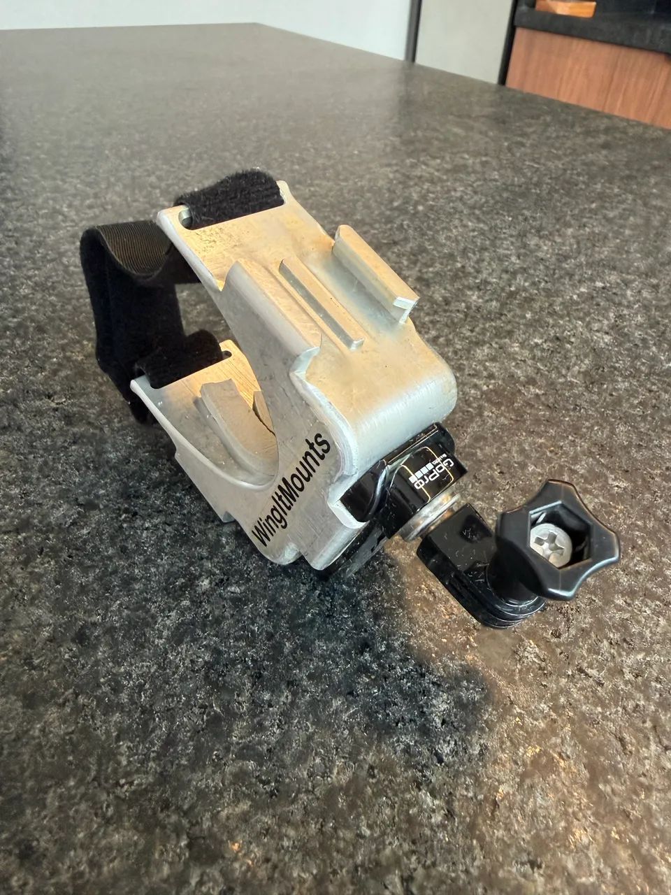 Base WingItMounts para Asa de Avião (GoPro) ? excelente estado - Foto 2