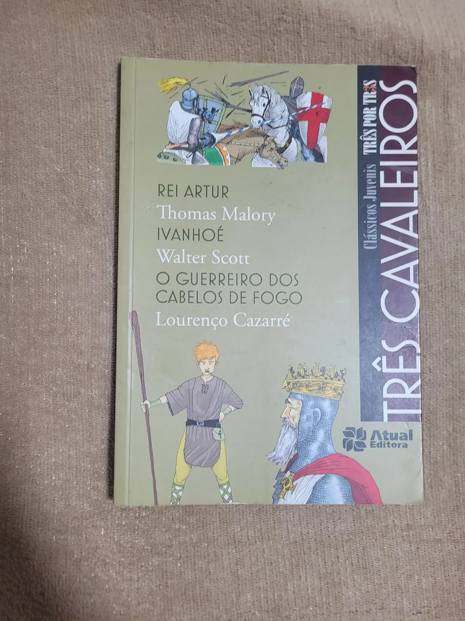 Combo Três livros com três histórias