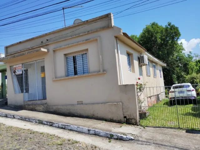 Casa com terreno à venda bairro João Goulart Santa Maria-RS